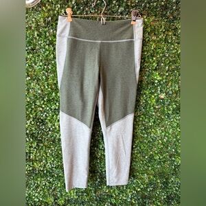 Outdoor Voices Womens Leggings Small Green Soft Knit Activewear Athleisure Gorp